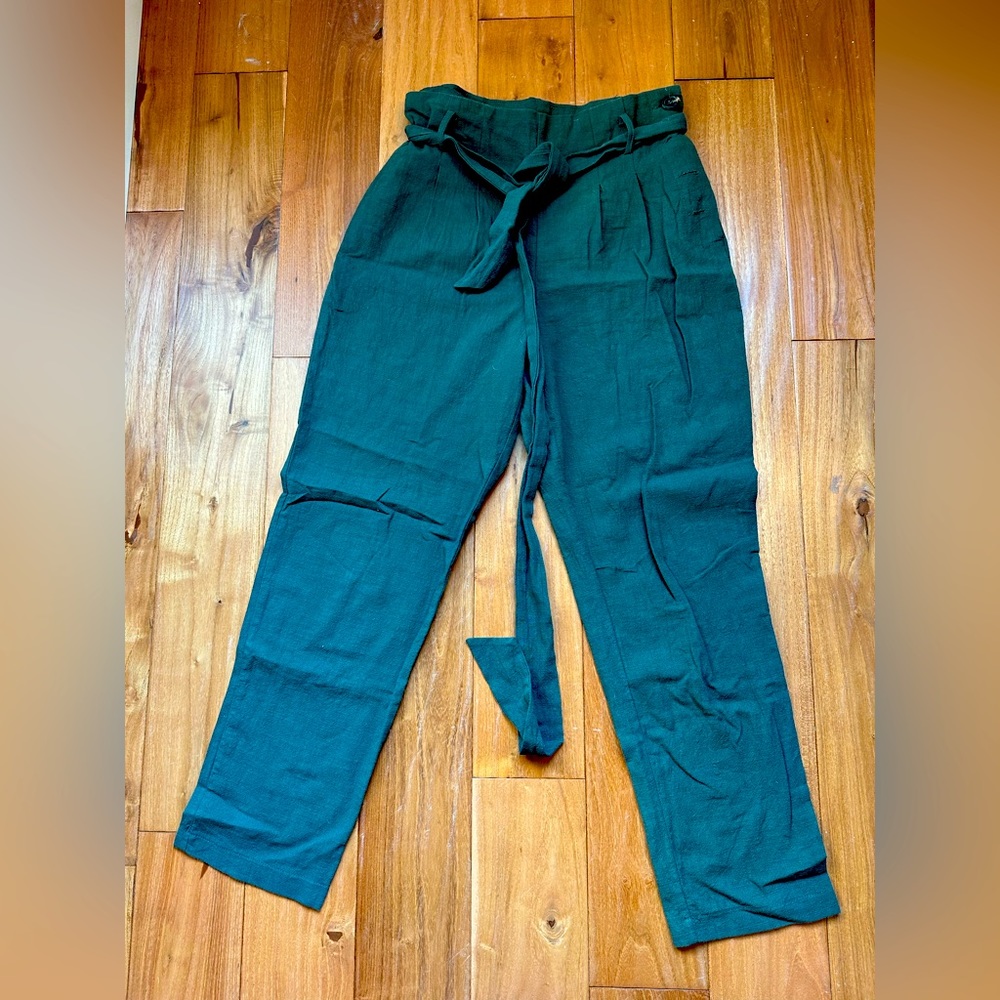 Sadie and Sage high waist cropped linen pant